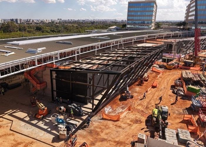 ParkShopping entrega chaves de nova expansão a lojistas