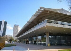 Sesi Lab celebra 80 anos com série cultural e show gratuito em Brasília