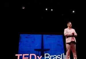 TEDxBrasília discute a construção do futuro com IA no Teatro Nacional
