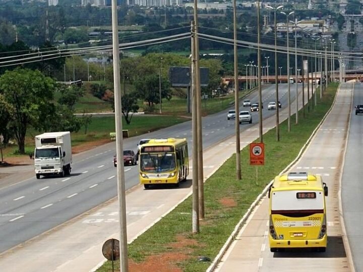 Taxistas ganham autorização para circular no corredor exclusivo do BRT Sul por 90 dias
