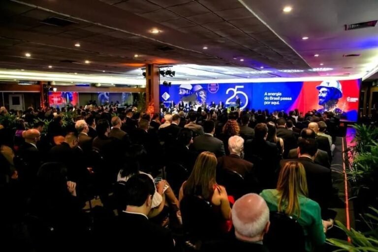 Abradee anuncia distribuidoras de energia finalistas