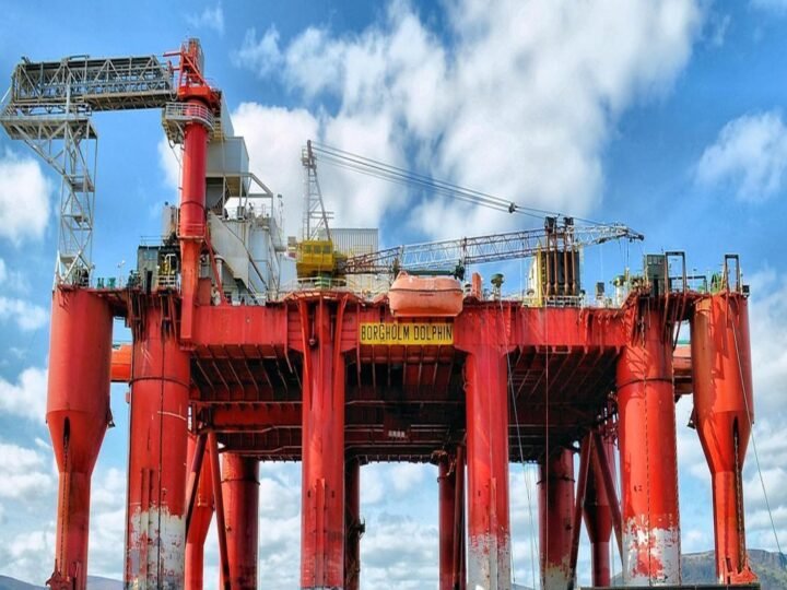Alcolumbre propõe reuso de plataformas de petróleo para mineração e energia