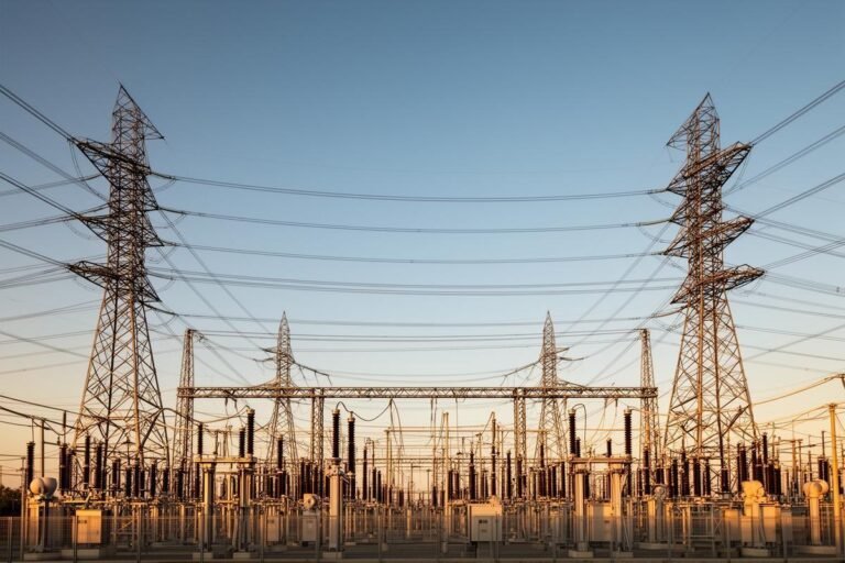 AXIA Energia dispara lucro semestral para R$ 5,3 bilhões e aumenta investimentos em 53%
