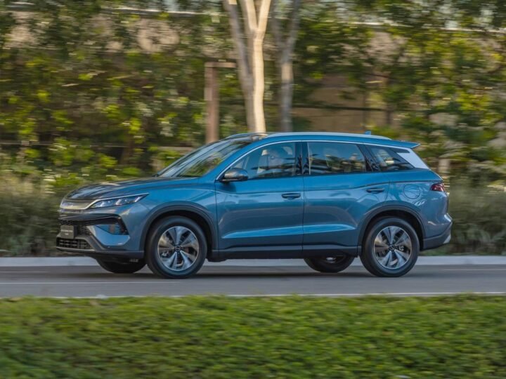BYD Song Pro híbrido flex chega ao Brasil com avanços em design e desempenho