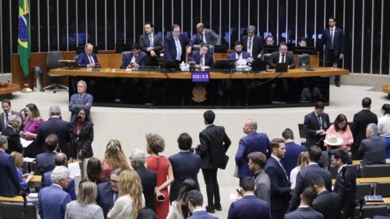 Câmara aprova MP ampliando tarifa social de energia a mais 115 milhões de consumidores