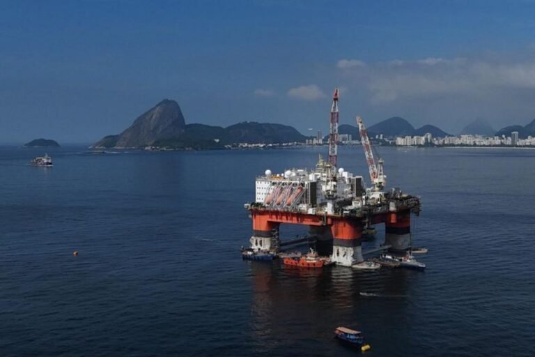 Camex mantém imposto de exportação de petróleo de 12% até 8 de setembro de 2026