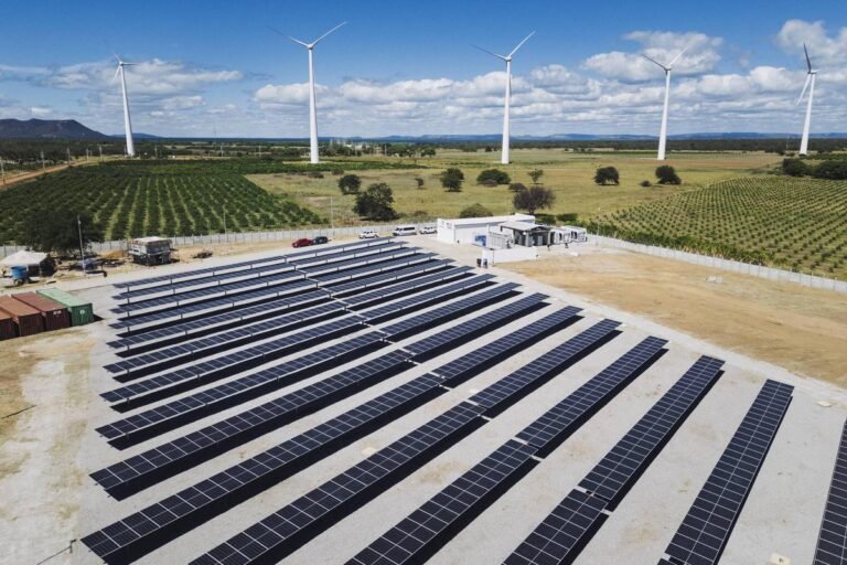 Descentralização solar exige ERAG e cortes de geração