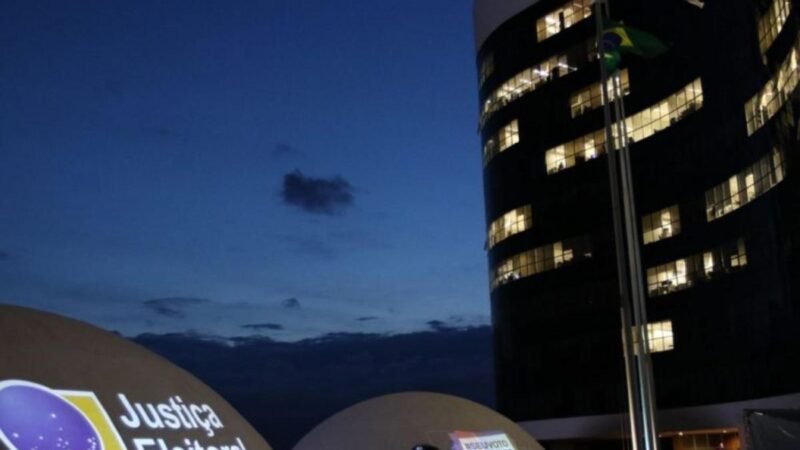 Fundos públicos e doações privadas impulsionam campanhas de 30 partidos no Brasil