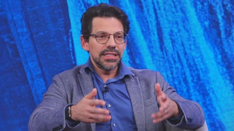 Leilão de baterias gera controvérsia sobre quem arcará com o encargo