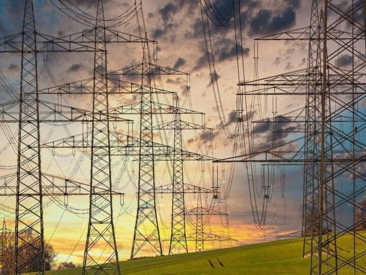 MME anuncia decreto que abrirá mercado livre de energia para baixa tensão até próxima semana