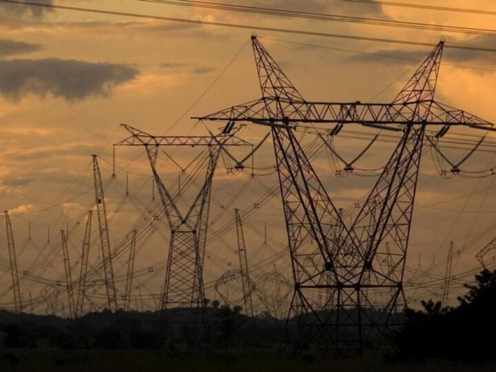 ONS reduz previsão de carga de energia no Brasil julho para 1,7% crescimento anual