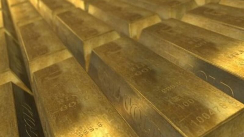 Ouro sobe a máxima histórica