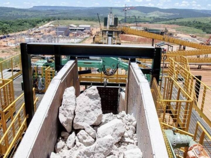 PLS adquire projeto de lítio Baixa Grande da Lithium Ionic por US$ 37,5 milhões