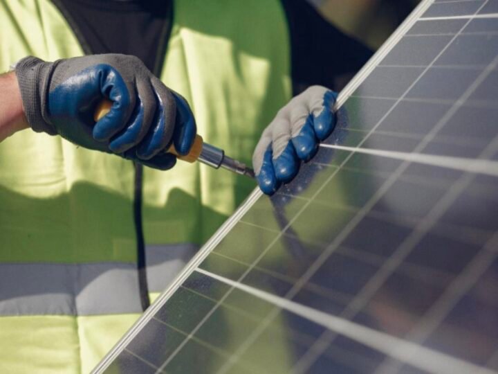 Procura por serviços de energia solar cresce 53% no Brasil