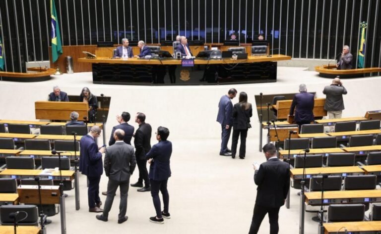 Proposta de Projeto de Lei 1845/25 pode acabar com tarifa mínima de água e esgoto