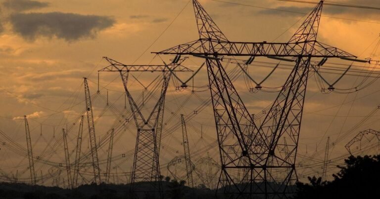 Setor elétrico apresenta 50 propostas de consenso para governar energia no próximo governo