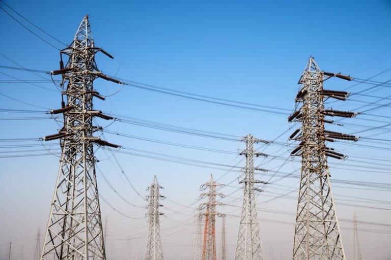 TCU aprova renovação de concessões de seis distribuidoras de energia por mais 30 anos