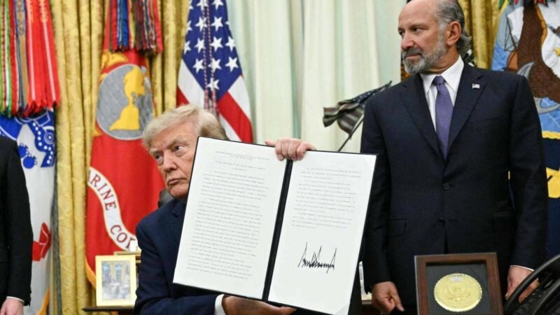 Trump impõe tarifa de 15% sobre polissilício para proteger indústria de chips e energia solar