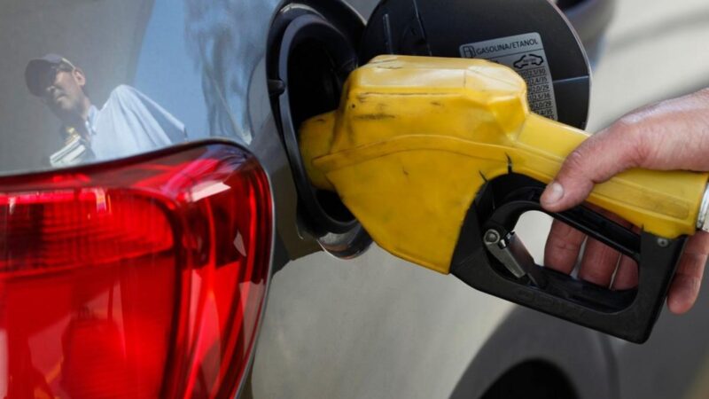 Gás sobe 0,2%, diesel estável, gasolina recua 0,3% ANP aponta variações regionais